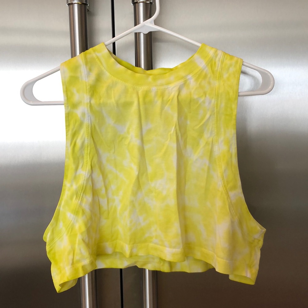 Lululemon All Yours Cropped Cotton Tank Top, size 6.